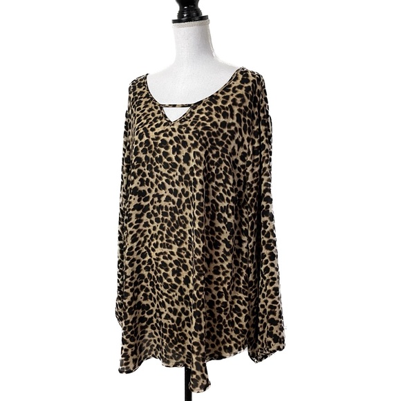 Torrid 4 Leopard Animal Print Georgette Keyhole Tunic Top Plus 4X Long Sleeve - Picture 5 of 9